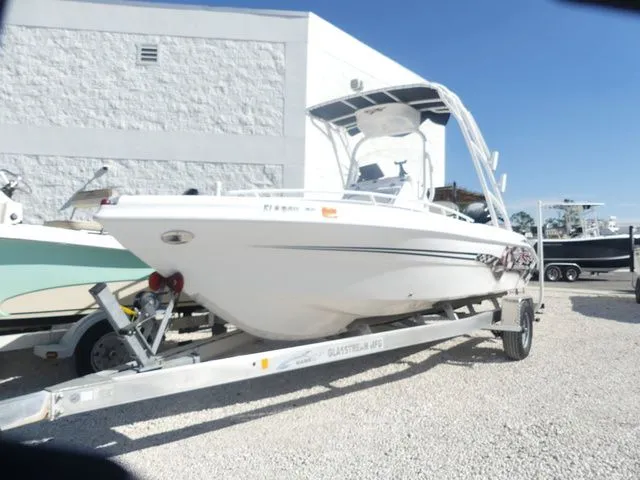 The Image of Glasstream 221 CC 2016 - 1