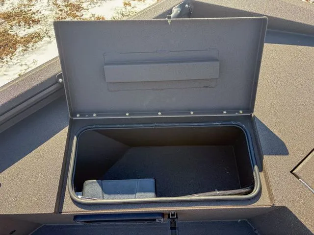 Slide: The Image of Avid 18 Commander 2026 - 11