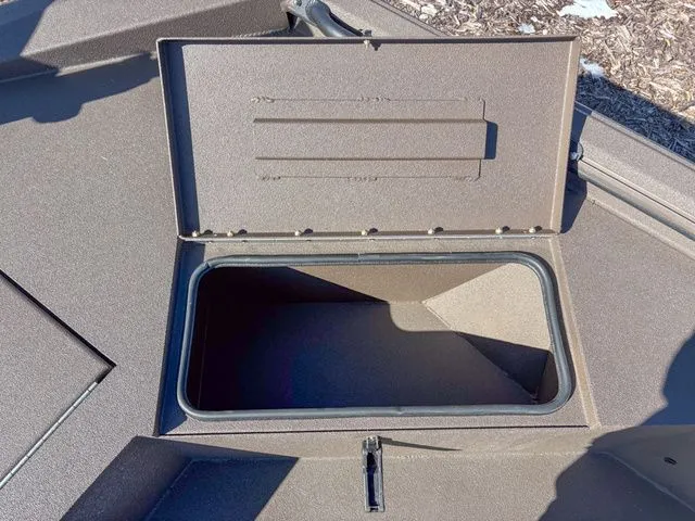 Slide: The Image of Avid 18 Commander 2026 - 12