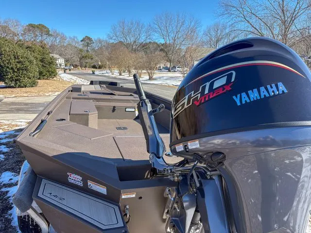 Slide: The Image of Avid 18 Commander 2026 - 3