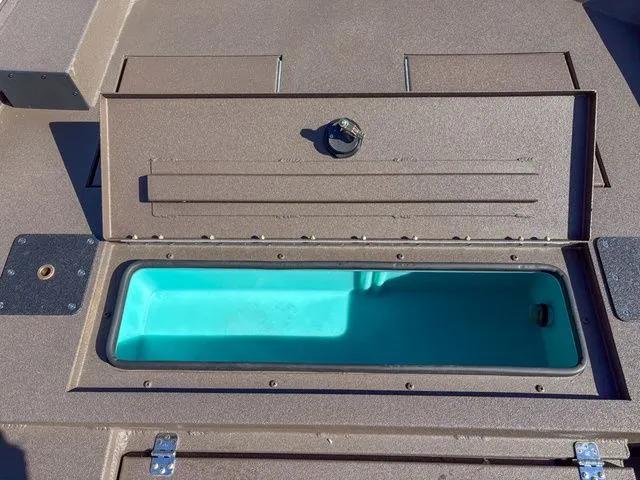 Slide: The Image of Avid 18 Commander 2026 - 6