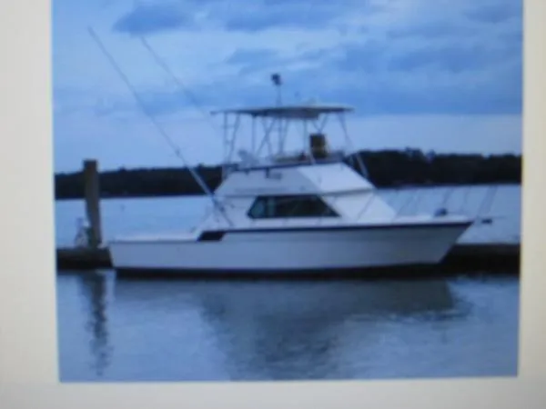 Slide: The Image of Hatteras 32 Flybridge Fisherman 1984 - 1
