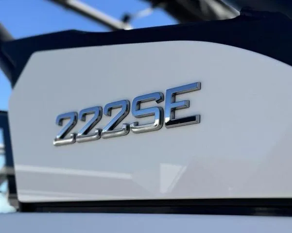 Slide: The Image of Yamaha 222SE 2026 - 10