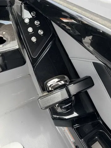 Slide: The Image of Yamaha 255XD 2026 - 17