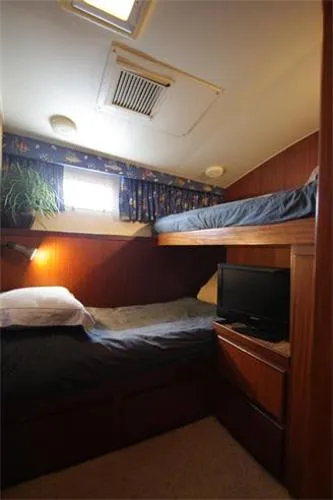 Slide: The Image of Hatteras 48 Convertible 1988 - 10