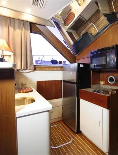 Slide: The Image of Hatteras 48 Convertible 1988 - 8