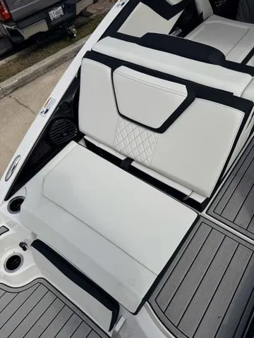 Slide: The Image of Yamaha 252SD 2026 - 11