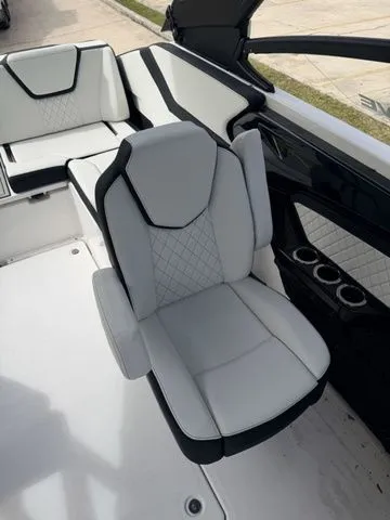 Slide: The Image of Yamaha 252SD 2026 - 21