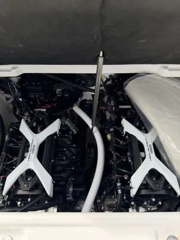 Slide: The Image of Yamaha 252SD 2026 - 25