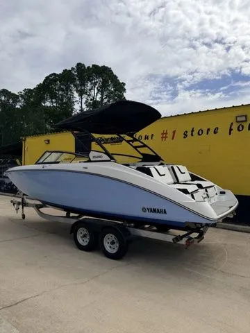 Slide: The Image of Yamaha 252SD 2026 - 3