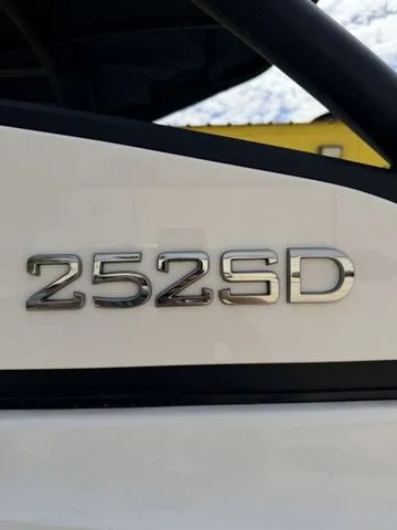 Slide: The Image of Yamaha 252SD 2026 - 9