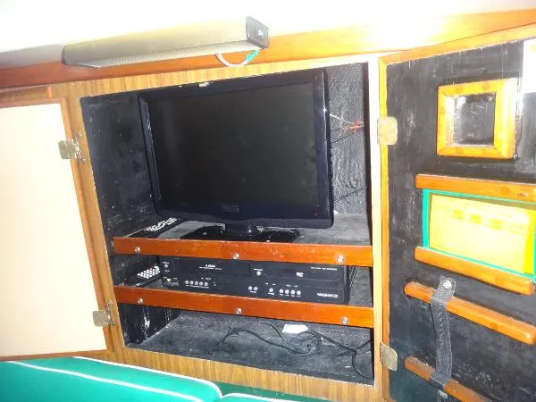 Slide: The Image of Gulfstar Center Cockpit Ketch 1973 - 8