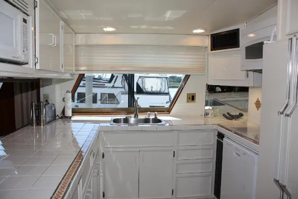 Slide: The Image of Hatteras Motor Yacht 1980 - 3
