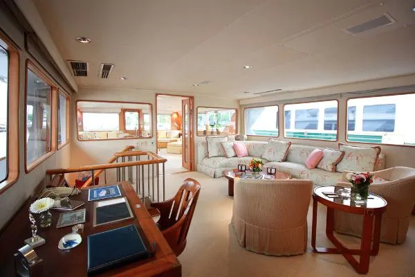 Slide: The Image of DENISON Raised Bridge Motor Yacht-1986/2010 1986 - 1