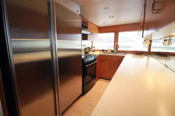Slide: The Image of DENISON Raised Bridge Motor Yacht-1986/2010 1986 - 11