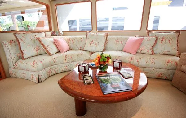 Slide: The Image of DENISON Raised Bridge Motor Yacht-1986/2010 1986 - 6
