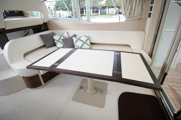 Slide: The Image of Azimut 40S 2012 - 10