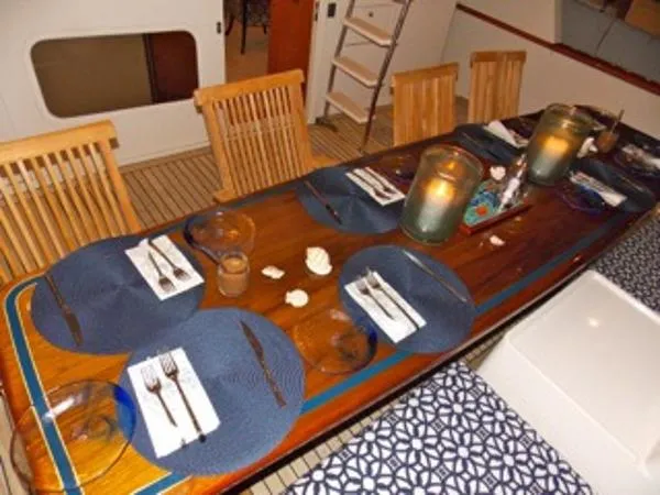 Slide: The Image of Offshore 72 Pilothouse 2006 - 8