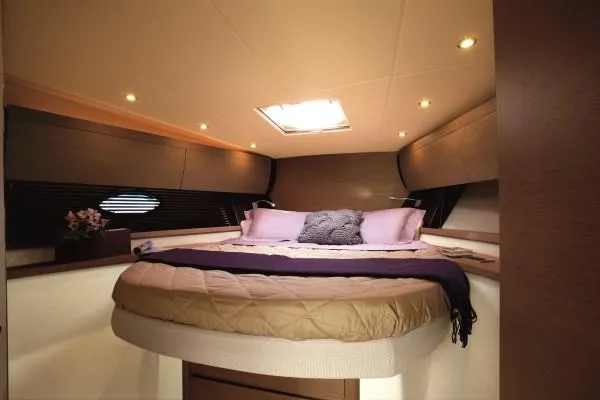 Slide: The Image of Azimut Atlantis 40 2011 - 4