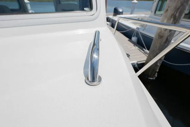 Slide: The Image of Parker Marine 287 Explorer 2026 - 18