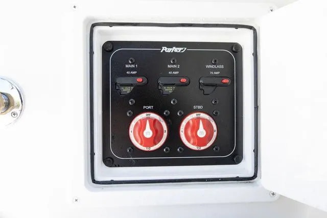 Slide: The Image of Parker Marine 287 Explorer 2026 - 6