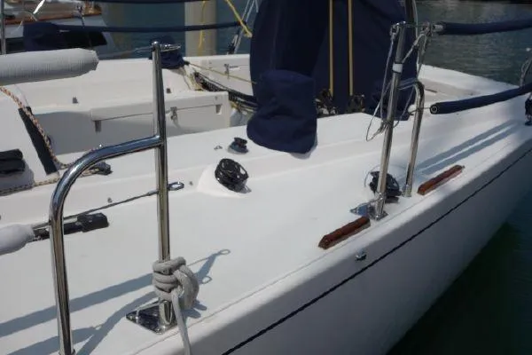 Slide: The Image of J Boats 133 2006 - 4