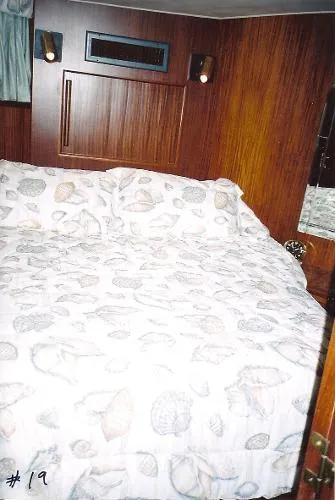 Slide: The Image of Hatteras Convertible 1990 - 8