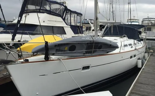 Slide: The Image of Beneteau 423 2004 - 1
