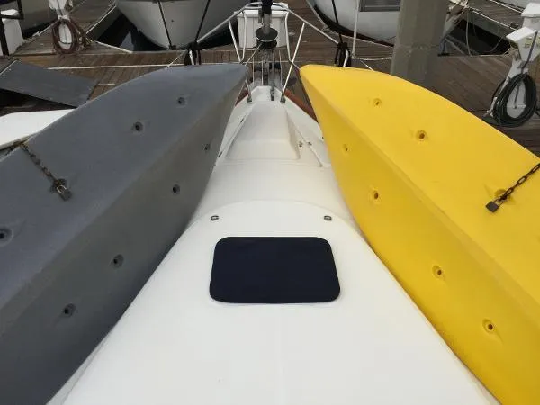 Slide: The Image of Beneteau 423 2004 - 10