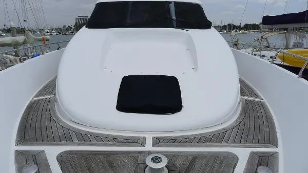 Slide: The Image of Azimut 65 Pininfarina 1993 - 5