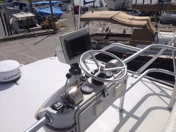 Slide: The Image of Luhrs 36 Open 2000 - 6