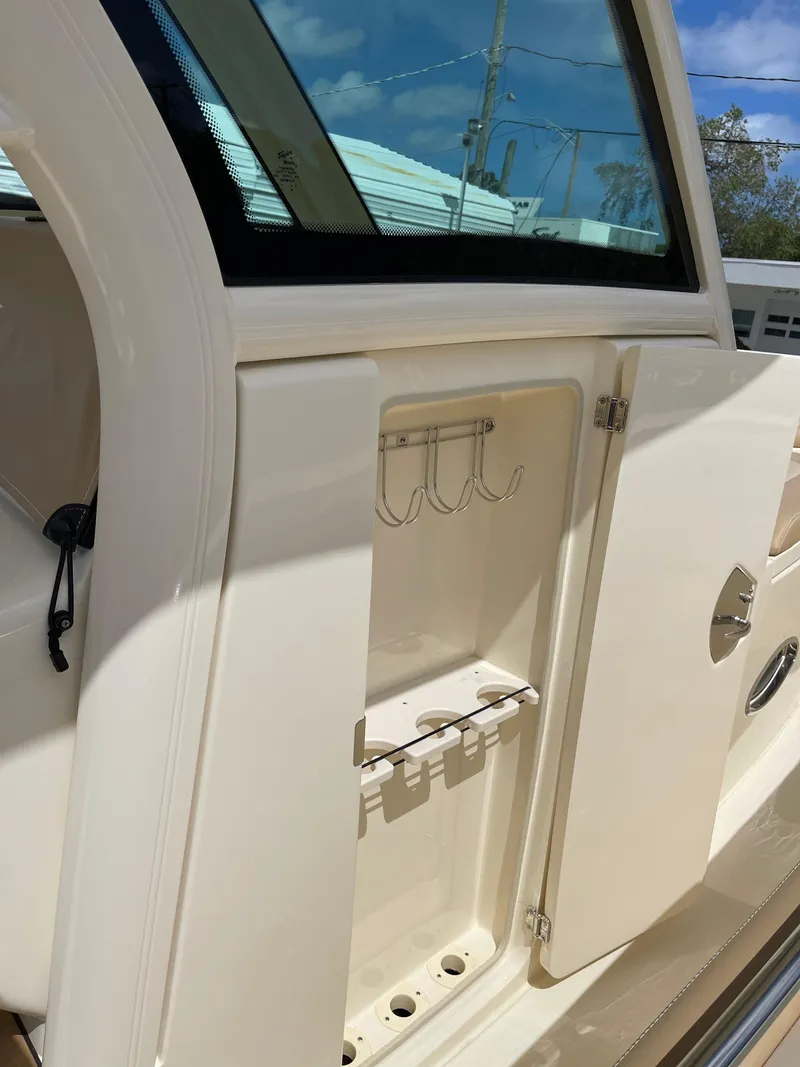 Slide: The Image of Interior view of 2026 Scout 305 LXF with storage compartment. - 5