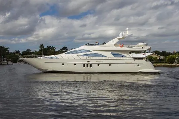 Slide: The Image of Azimut 80 Carat 2006 - 4