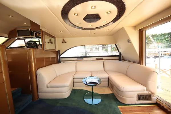 Slide: The Image of Neptunus Yachts Must Sell 1995 - 7