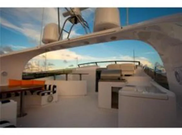Slide: The Image of Eagle Motor Yacht 2009 - 11