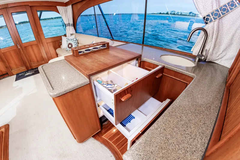 Slide: The Image of Custom Carolina 54 Jarrett Bay 1994 - 32