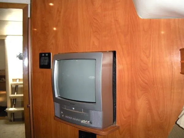 Slide: The Image of Rinker Fiesta Vee 360 2005 - 11