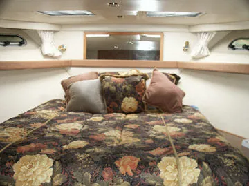 Slide: The Image of Bayliner 4788 Pilothouse 1999 - 11