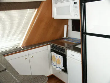 Slide: The Image of Bayliner 4788 Pilothouse 1999 - 9