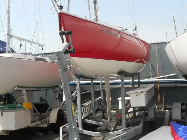 Slide: The Image of Martin Yachts M242 1987 - 4