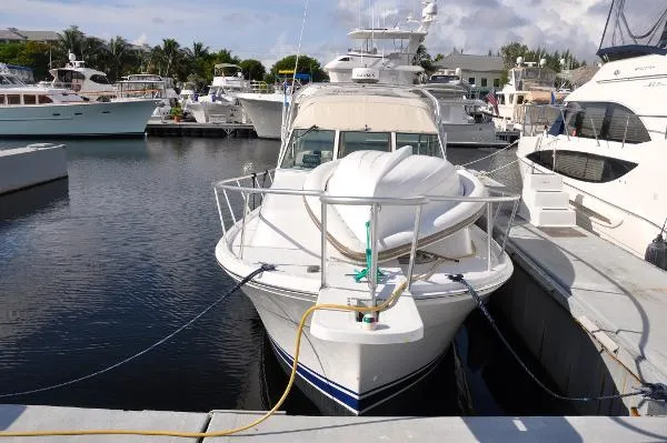 Slide: The Image of Mainship Pilot 2000 - 9