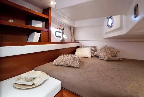 Slide: The Image of Beneteau 35 Grand Tourismo 2015 - 10