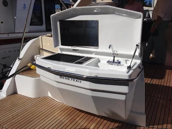 Slide: The Image of Beneteau 35 Grand Tourismo 2015 - 3