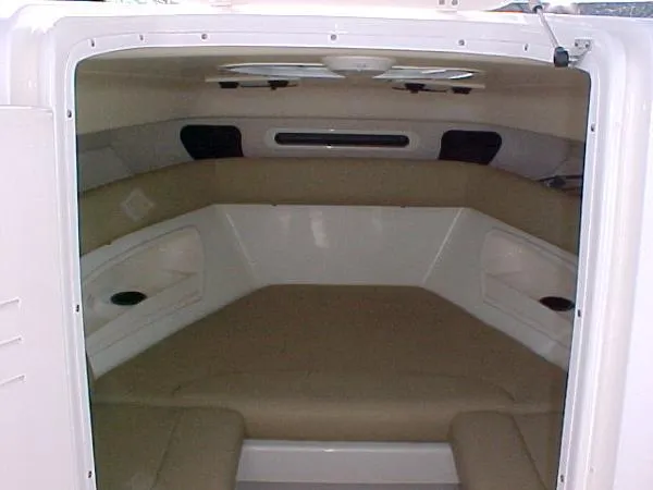 Slide: The Image of Boston Whaler 320 Outrage Cuddy Cabin 2007 - 9