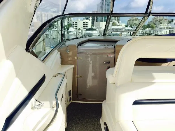 Slide: The Image of Sea Ray 420 Sundancer 2004 - 10