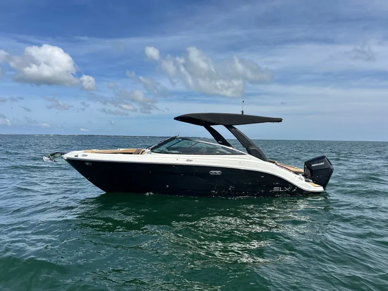 Slide: The Image of Sea Ray SLX 260 Outboard 2026 - 1