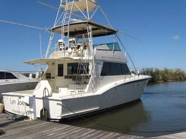 Slide: The Image of Hatteras Convertible 1985 - 0