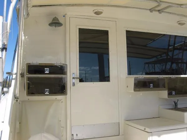 Slide: The Image of Hatteras Convertible 1985 - 10