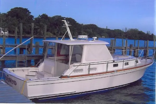 Slide: The Image of Grand Banks Eastbay 38 2002 - 0
