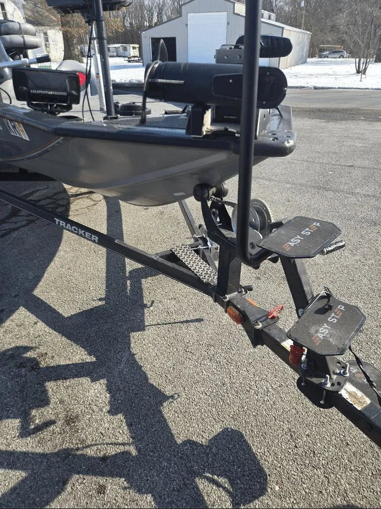 Slide: The Image of Bass Tracker Pro Team 2014 - 10